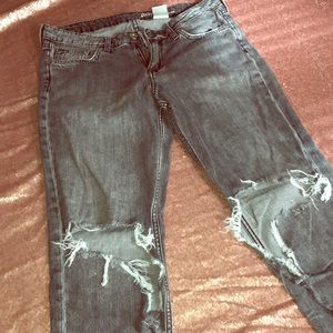 H&M| Ripped Acid Jeans💕